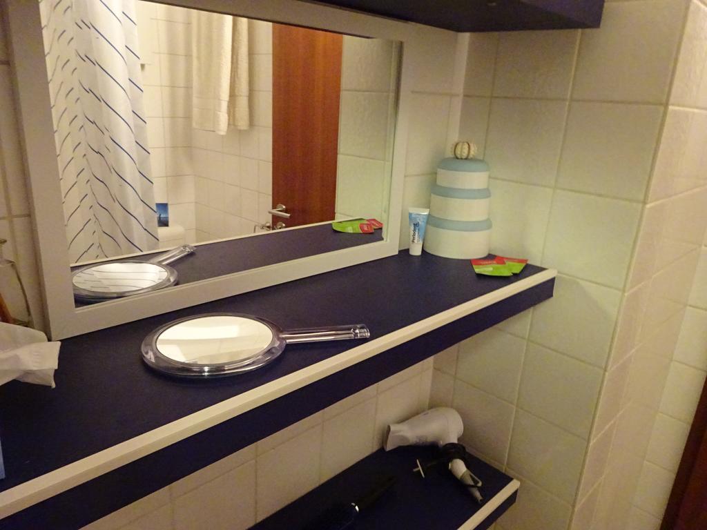 Guest Apartment Unterbach Düsseldorf Zimmer foto